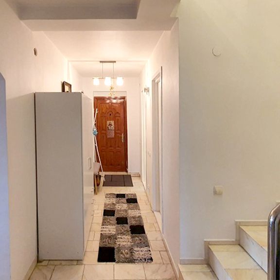 Casa de inchiriat in zona Primarie, Paulesti, judetul Prahova - Photo 1