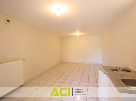 ST ALBAIN – STUDIO DE 33M2 DONNANT SUR COUR - Photo 4