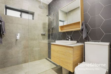 Renovated full brick family home in one of Kingsgrove's best streets - Photo 5