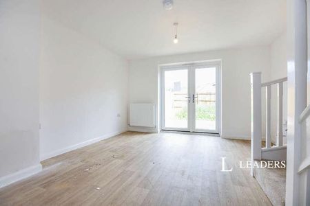 Manfield Place, Northampton, NN5 - Photo 5