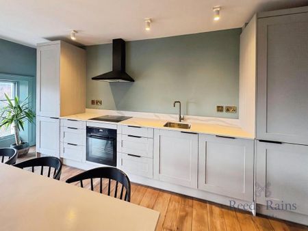 3 bedroom apartment to rent - Photo 5