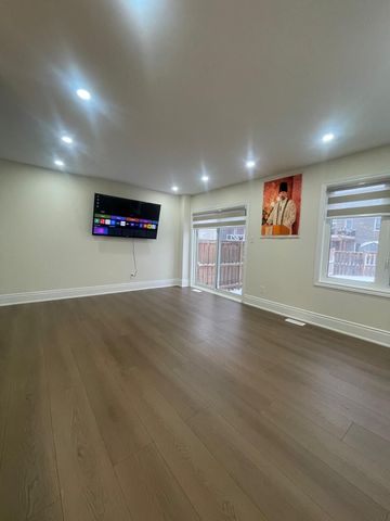 For Lease - 58 Renfrew Street, Kitchener, Ontario - Photo 3