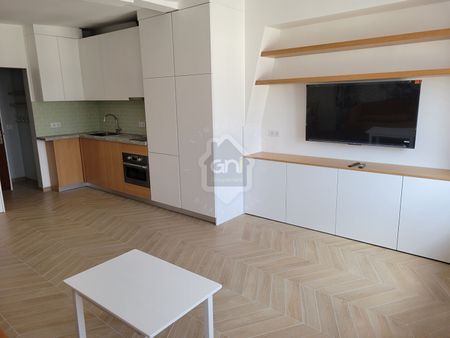 VERSAILLES SAINT LOUIS - 2 Pièces MEUBLÉ 35m² au 4ème étage, - Photo 3