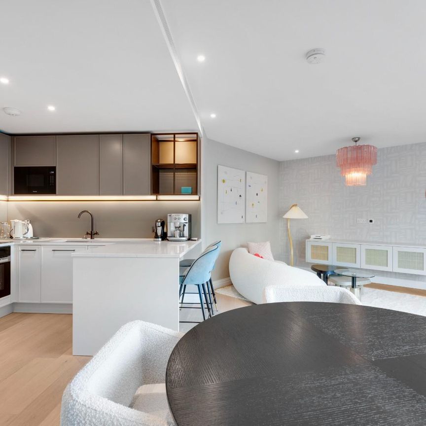 Westwood Building, Chelsea Creek, Fulham, SW6 - Photo 1