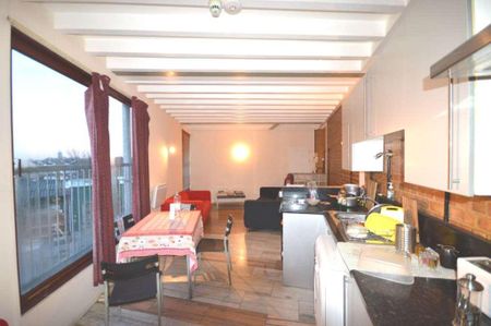 3 bedroom apartment to rent - Photo 3