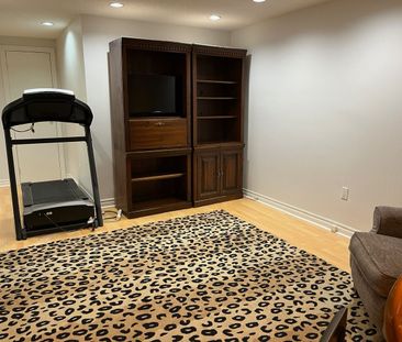 For Lease - 19 Budea. Lower Unit Crescent, Toronto, Ontario - Photo 5