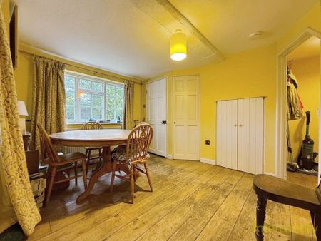 3 bedroom detached house to rent - Photo 4