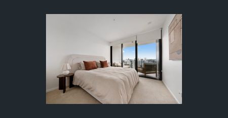 Serenó - Luxury Ocean Views with Pool and Gym - 6 month lease available - Photo 3