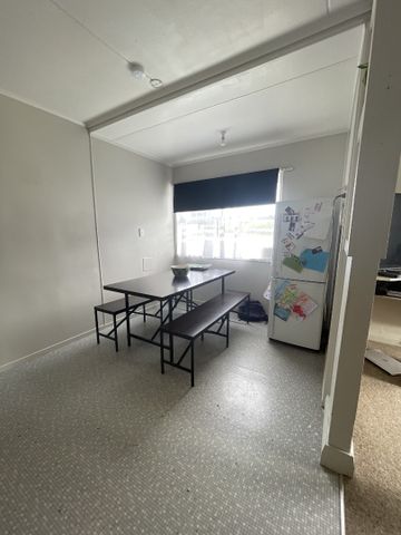 Hokio Beach - 3 Bedrooms - Photo 3