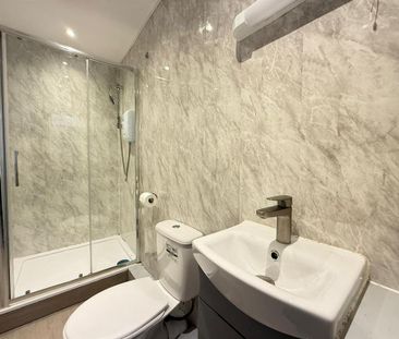 Studio to rent - Photo 6