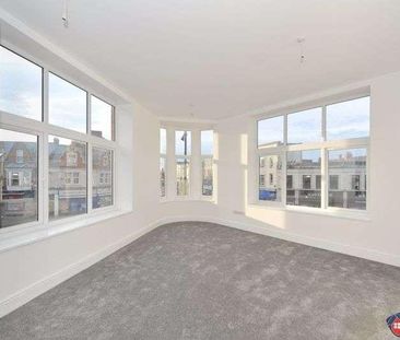 South Parade, Whitley Bay, NE26 - Photo 1