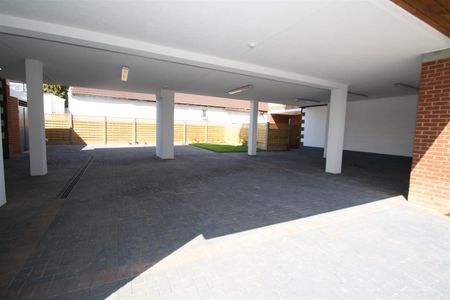 London Road, Leigh-On-Sea - Photo 5