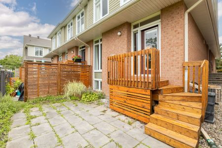 For Lease - 108 Manorhill Private, Alta Vista and Area, Ontario - Photo 3