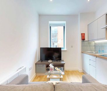 Studio to rent - Photo 2