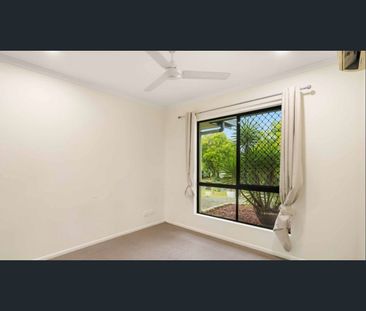 5 Mulcahy Crescent, Eimeo, Qld 4740 - Photo 3