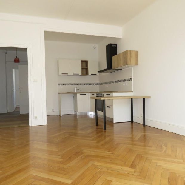 Appartement T3 à GRENOBLE - Photo 1