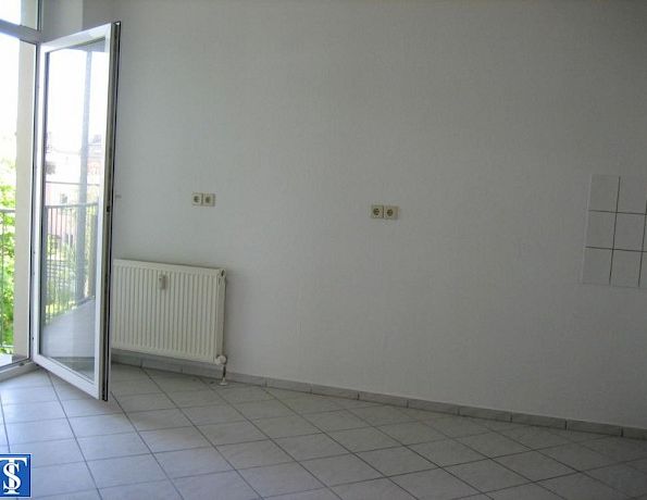 kleines 2 Zimmer Singledomizil mit BLK und EBK - Foto 1