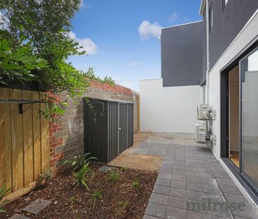 2/115 Stanhope Street, West Footscray VIC 3012 - Photo 1