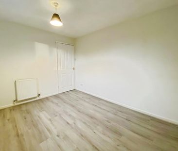 2 bedroom semi-detached house to rent - Photo 4