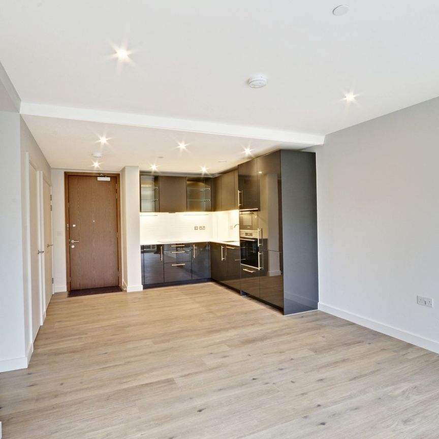 1 Bed Flat, Alington House, N8 - Photo 1
