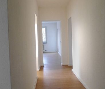 Schöne Wohnung: günstig geschnittene 3-Zimmer-Wohnung - Foto 3