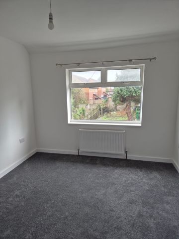 2 Bed Terraced House, Uplands, CV2 - Photo 5