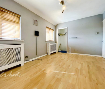 3 bedroom end of terrace house to rent - Photo 1