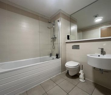 1 bedroom flat to rent - Photo 6