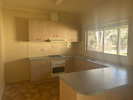 Four Bedroom House - Photo 5