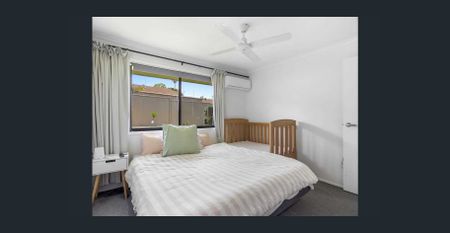 $780 per week - Photo 4