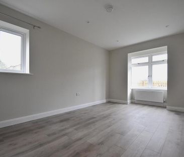 3 bedroom detached house to rent - Photo 2