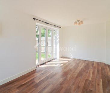 3 bedroom semi-detached house to rent - Photo 2