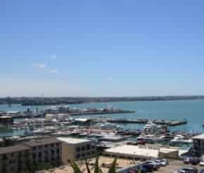SPARKLING HARBOUR VIEWS - AUCKLAND VIADUCT - Photo 3