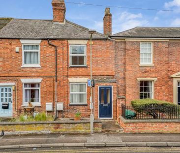 2 bedroom terraced house to rent - Photo 1