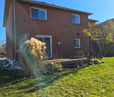 For Lease - 17 Iveagh Drive, Georgina, Ontario - Photo 2