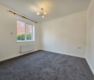 5 Bed Town House - Photo 3