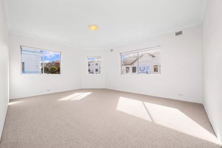 Apartment with 2 bedrooms & 1 bathroom - Photo 5