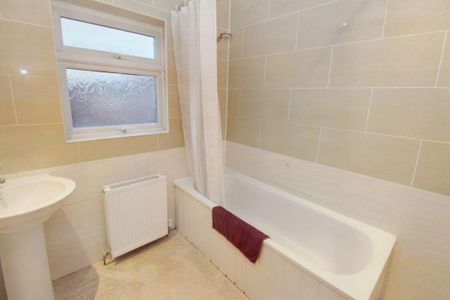 3 bed semi-detached house to rent in NE7 - Photo 5