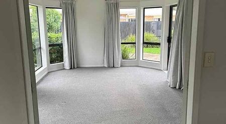 Large family home - Photo 4