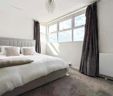 2 bedroom maisonette to rent - Photo 2