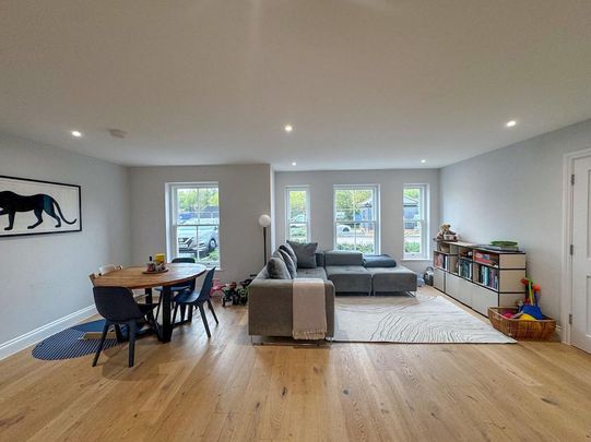 5 bedroom townhouse to rent - Photo 1