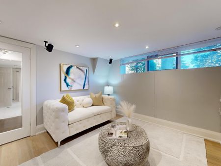 For Lease - 8 Overton Crescent, Toronto, Ontario - Photo 2