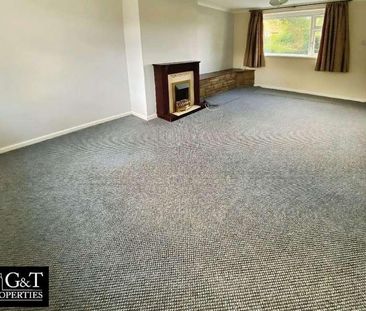 Queensway, Stourbridge, DY9 - Photo 1