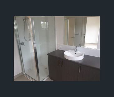 Two-Bedroom Home in a Convenient Mooroolbark Location - Photo 5