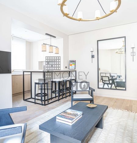 Appartement • Triangle d'Or - Photo 2