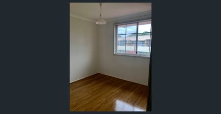 Beautifully Presented 3 Bedroom Townhouse!! - Photo 3