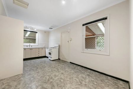 18 Colbert Road, Christies Beach. - Photo 2