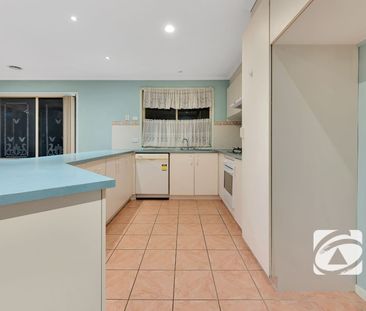 THREE BEDROOM HOME IN COURT LOCATION - Photo 5