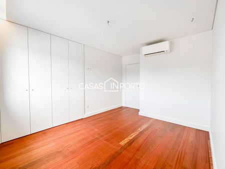 4 bedroom luxury Apartment for rent in Matosinhos, Portugal - Photo 3