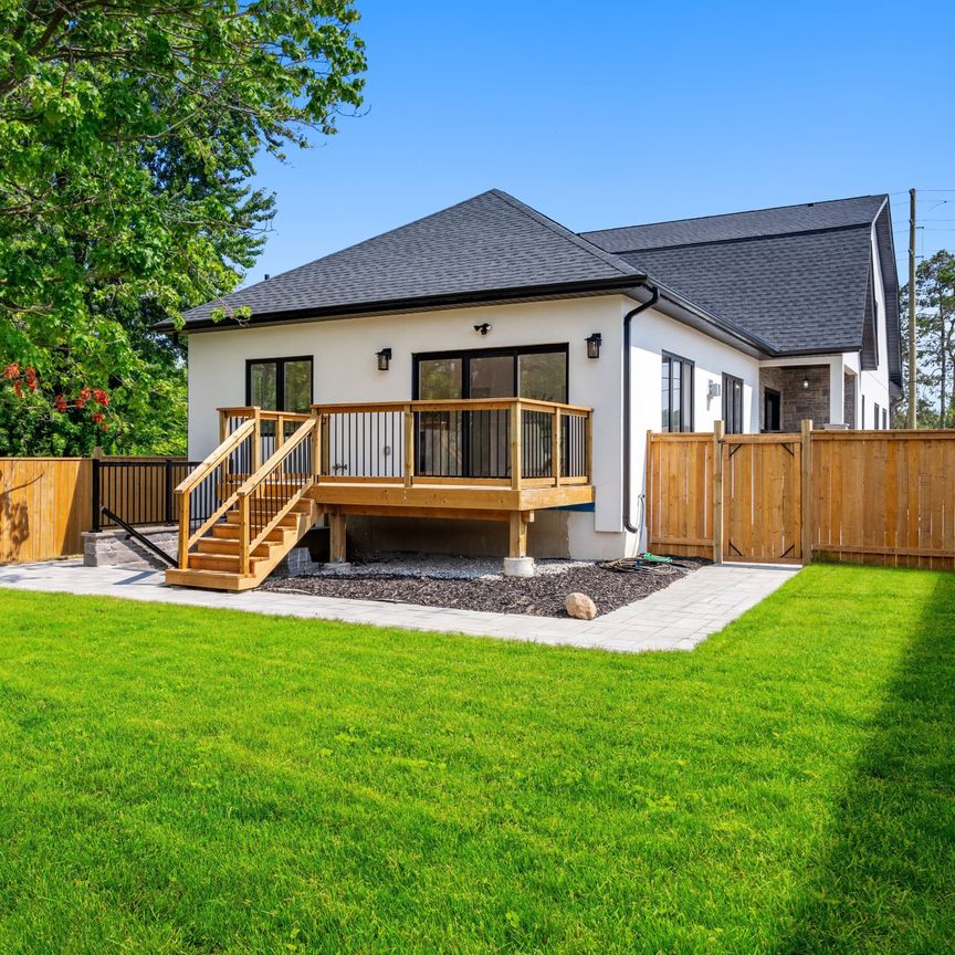 For Lease - 1242 Killarney Beach Road Unit# Lower, Innisfil, Ontario - Photo 1